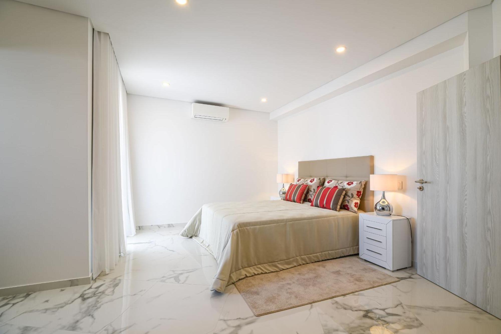 The Penthouse In Praia Da Rocha Portimao Bagian luar foto