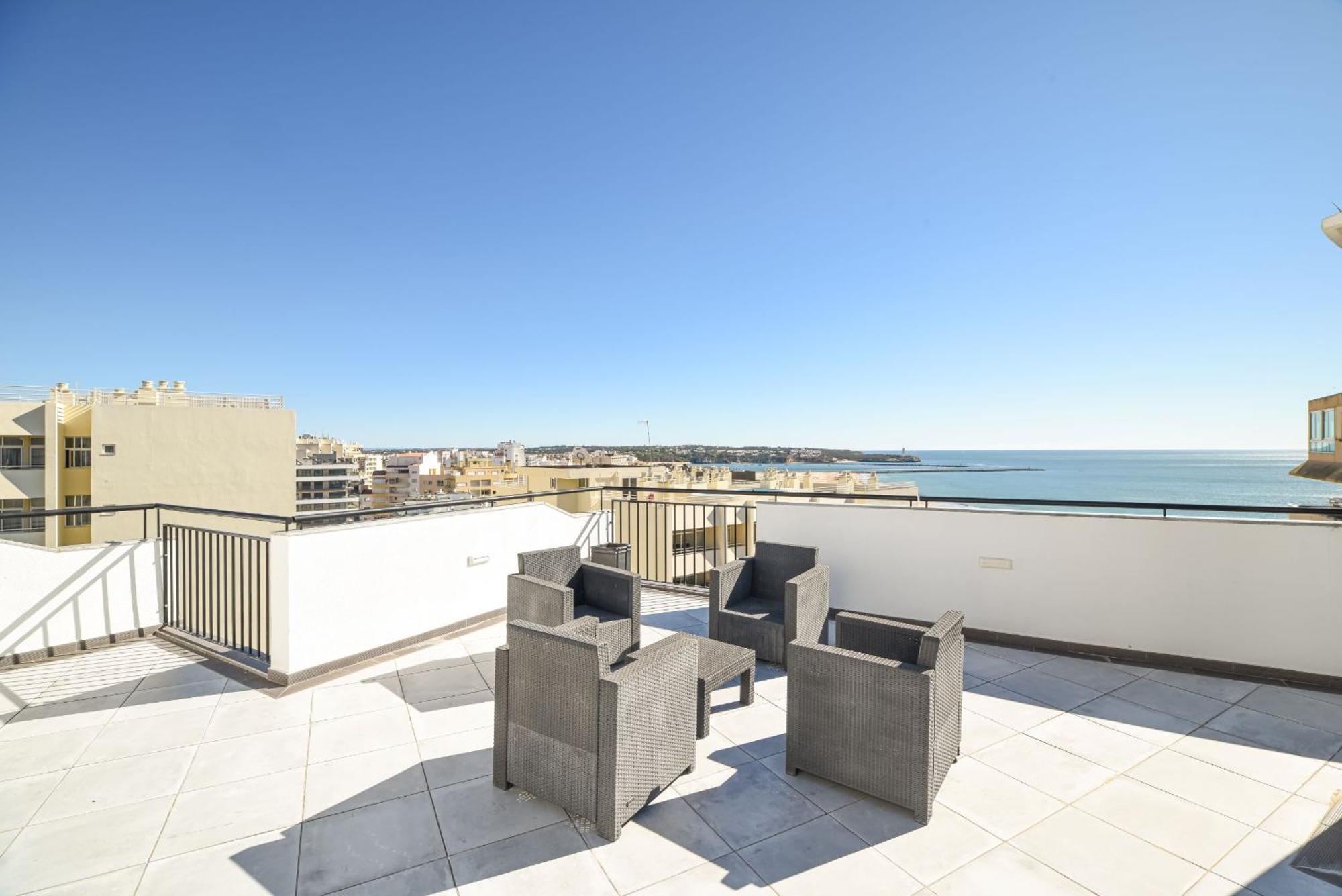The Penthouse In Praia Da Rocha Portimao Bagian luar foto