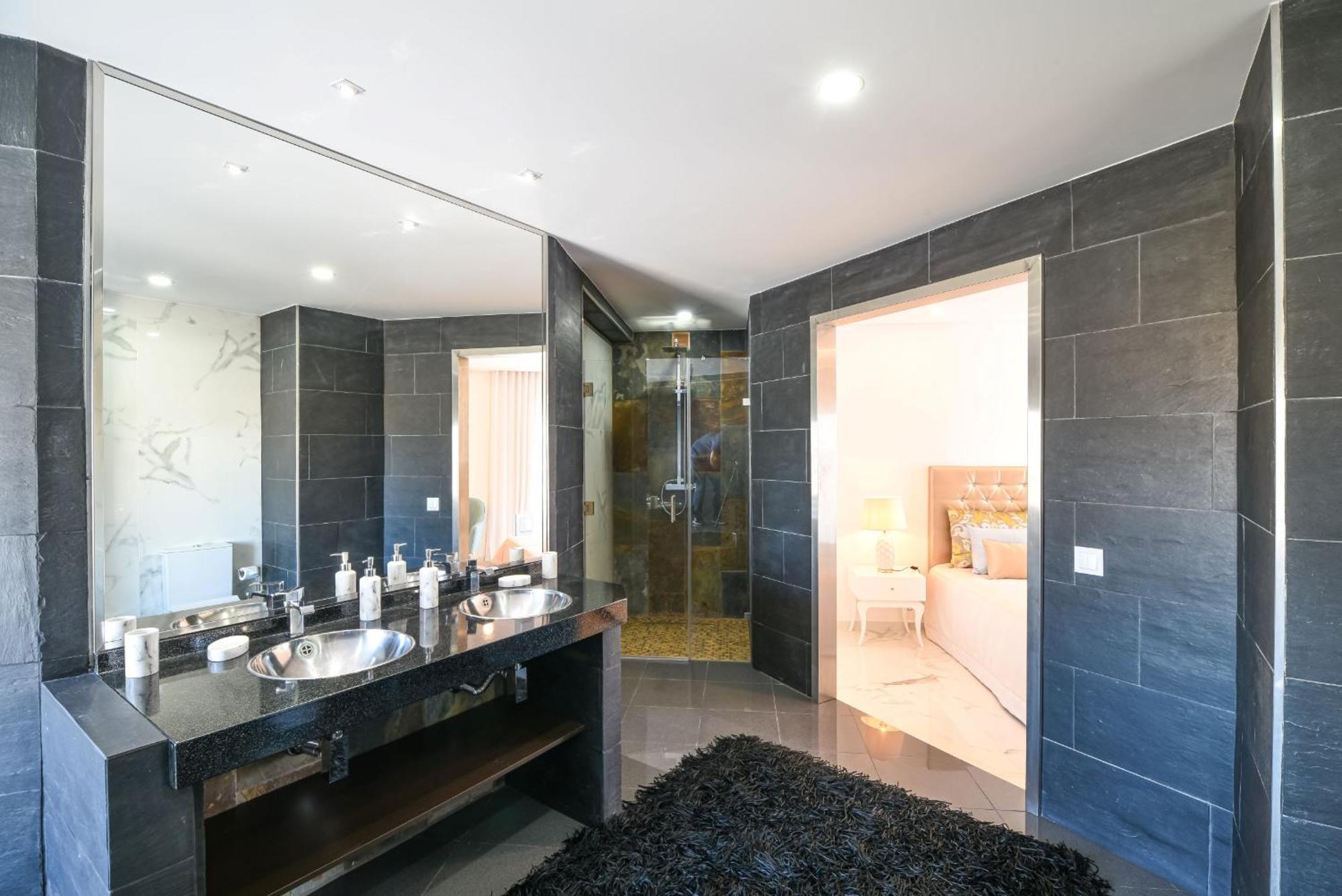 The Penthouse In Praia Da Rocha Portimao Bagian luar foto