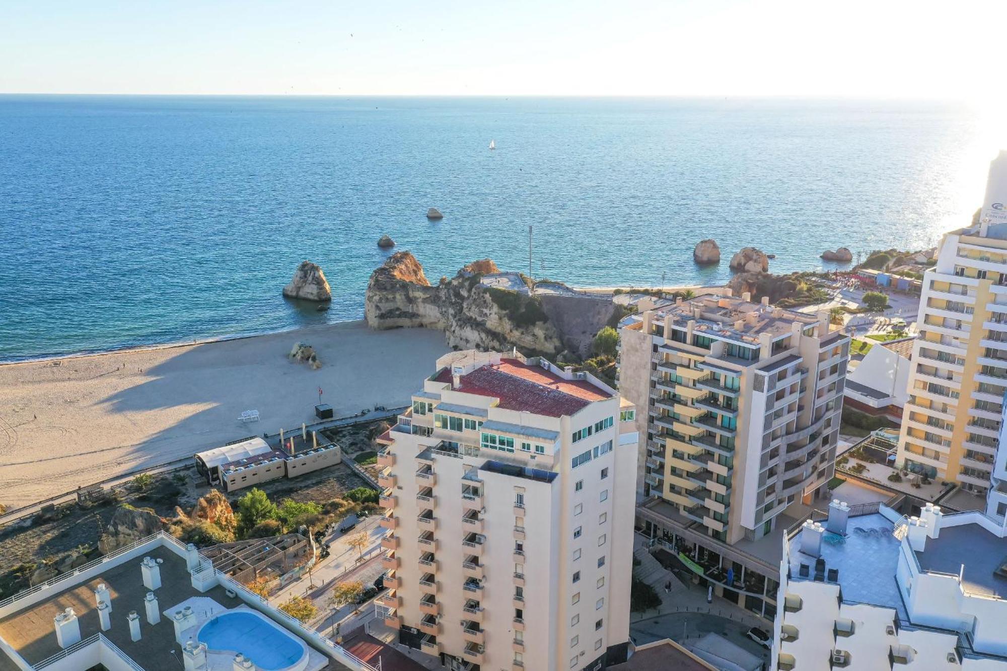 The Penthouse In Praia Da Rocha Portimao Bagian luar foto